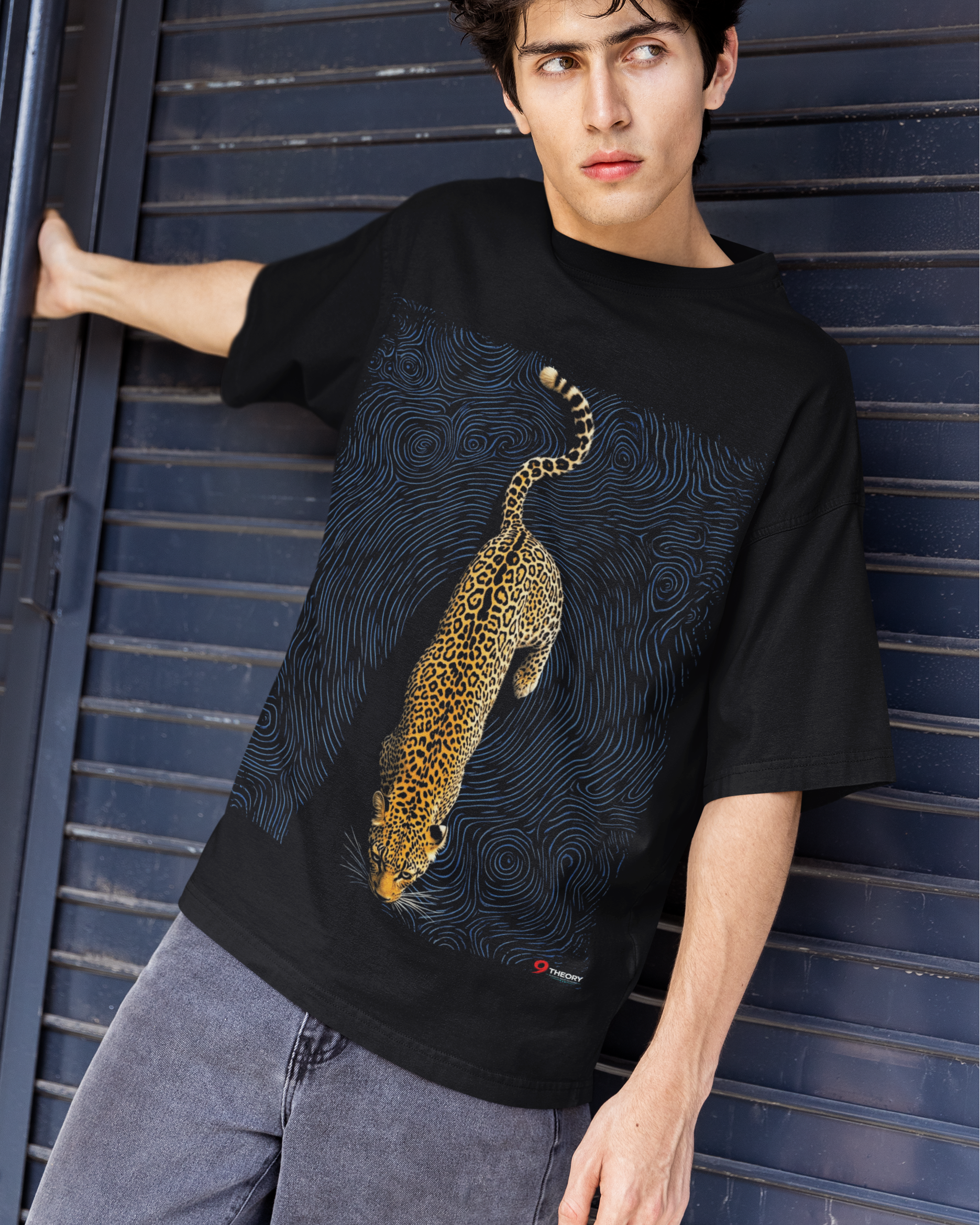 Tiger walking T-Shirt